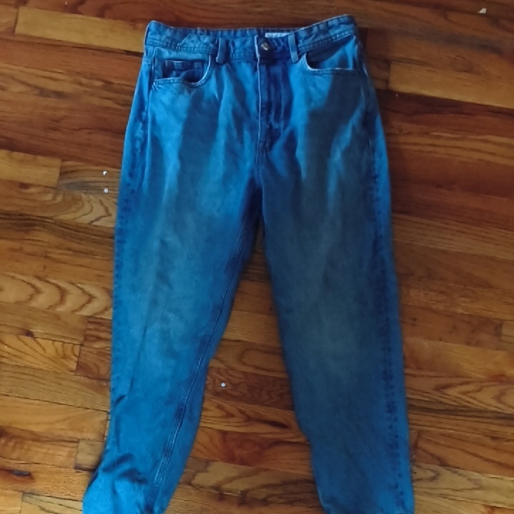 Zara Men's Relaxed Fit Blue Jeans